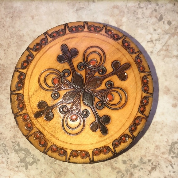 Source Unknown Other - Brown and Black Jewelry Organizer